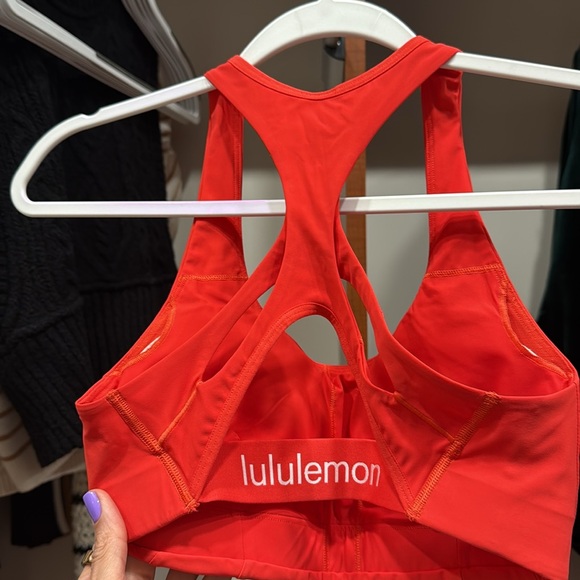 Peloton x 🍋 Lululemon Strong Identity Red Sports Bra Size 6 - Picture 2 of 3